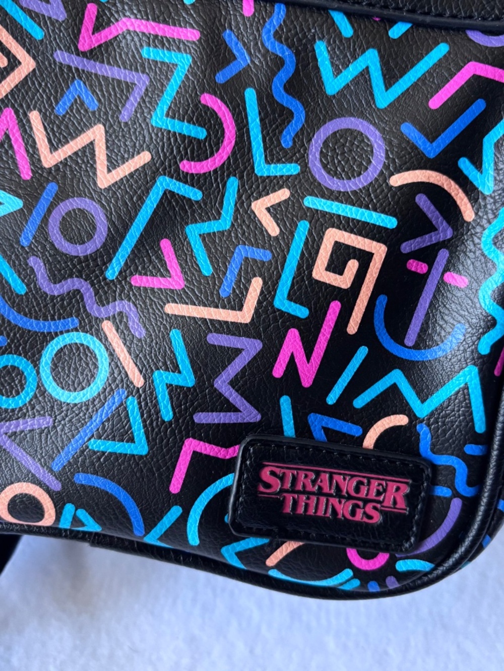 Funko Stranger Things Mini Backpack Retro 80s Neon - Picture 2 of 6
